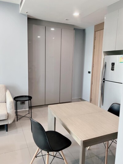 เอ็ม สีลม / 🛏 1 ห้องนอน | 1 ห้องน้ำ | 53 ตร.ม.-6