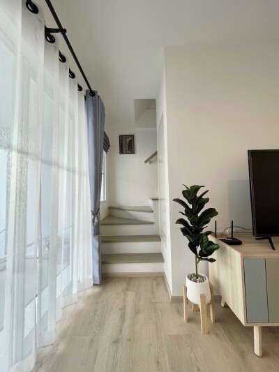 อินดี้ 2 บางนา - รามคำแหง 2 / 4 ที่จอดรถ  ขนาด 28.1 ตร.ว. พื้นที่ใช้สอย 122 ตร.ม.-8