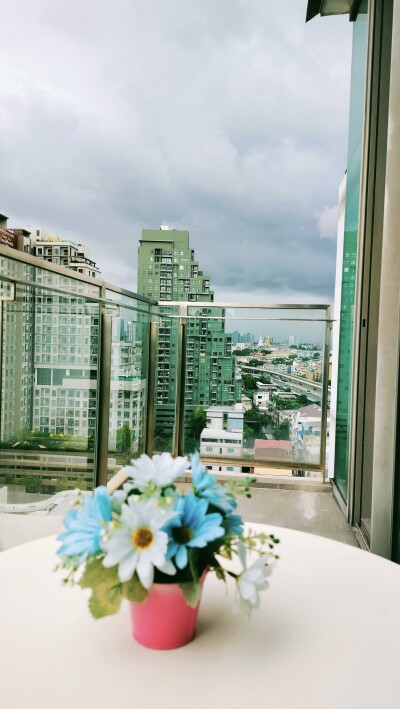 เดอะ รูม BTS วงเวียนใหญ่ / ระเบียง 2 ด้าน | ชั้น 16 | ขนาดใหญ่ 53 ตร.ม.