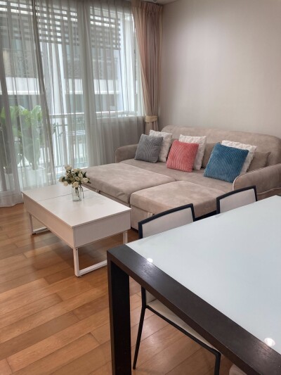 อัพเดทล่าสุด 21/7/2568 : วินด์ สุขุมวิท 23 / ขนาด 53 ตร.ม.  1 ห้องนอน (เตียงขนาด 6 ฟุต)-2