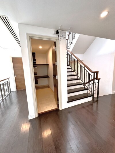 วอเตอร์มาร์ค เจ้าพระยา ริเวอร์ / ยูนิต Triplex ชั้น 26, 27, 28  3 ห้องนอน 3 ห้องน้ำ-8