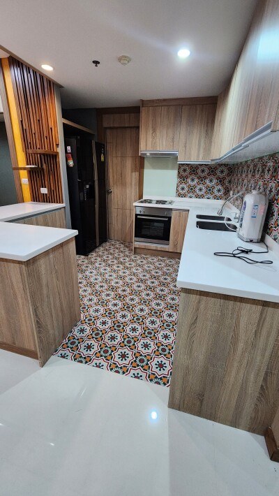 วิลล่า อโศก / 🛌 2 ห้องนอน + 1 ห้องเมด 🛁 4 ห้องน้ำ-10