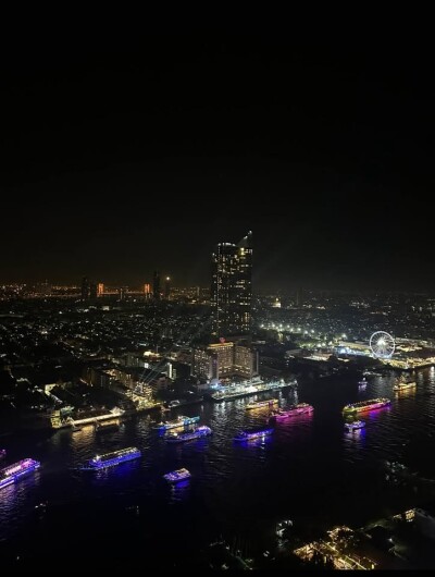 แชปเตอร์ เจริญนคร - ริเวอร์ไซด์ / Chapter Charoennakhon - Riverside