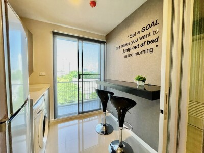 เมโทร ลักซ์ พระราม 4 / 🛏 1 ห้องนอน | 🛁 1 ห้องน้ำ | 🍽 ครัวแยก | ขนาด 30 ตรม. ชั้น 7-5