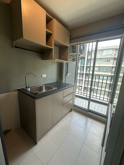 ดีคอนโด อ่อนนุช - สุวรรณภูมิ / D condo Onnut - Suvarnabhumi