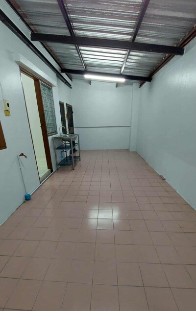 🏡 บ้านว่างให้เช่า – ซอยวัดกู้ ปากเกร็ด 📍 ขนาด 40 ตรว.