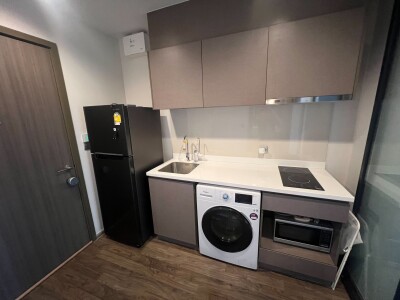 ไลฟ์ ลาดพร้าว วัลเล่ย์ / Life Ladprao Valley