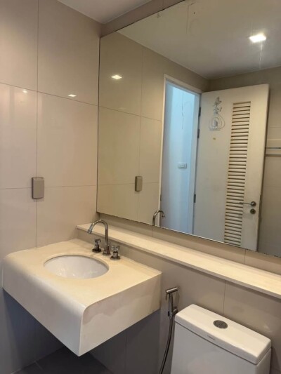 ไอวี่ สาทร 10 / Ivy Sathon 10-10