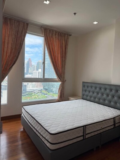 ไอวี่ สาทร 10 / Ivy Sathon 10-4