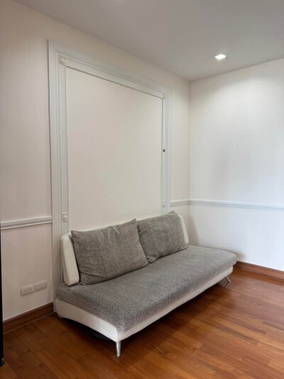 ไอวี่ สาทร 10 / Ivy Sathon 10-2