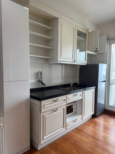 ไอวี่ สาทร 10 / Ivy Sathon 10-8