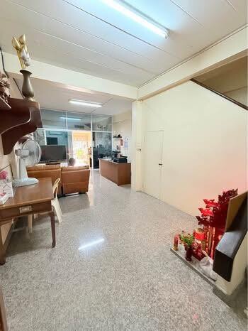 ตึกแถว 2 ชั้น ย่านเคหะร่มเกล้า ลากกระบัง 🌟