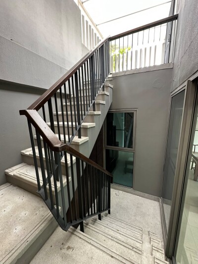 ไซมิส เทอร์ตี้ ไนน์ / Siamese 39