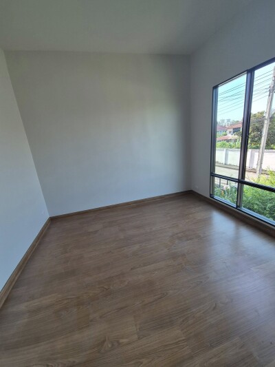 โมดิ วิลล่า บางบัวทอง /  Modi Villa Bangbuathong