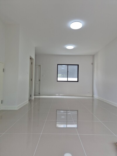 โมดิ วิลล่า บางบัวทอง /  Modi Villa Bangbuathong