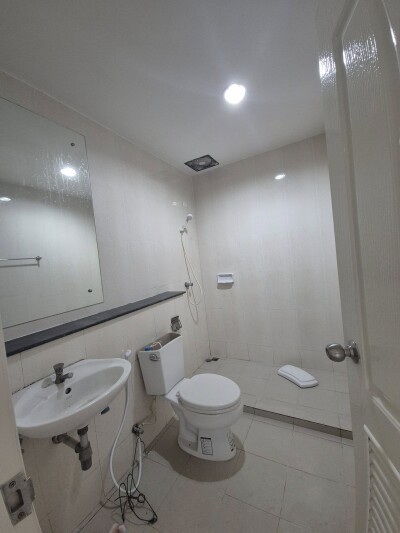 โมดิ วิลล่า บางบัวทอง /  Modi Villa Bangbuathong