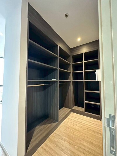 ริธึ่ม เอกมัย / RHYTHM Ekkamai