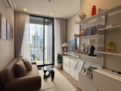 โนเบิล อราวน์ อารีย์ / Noble Around Ari