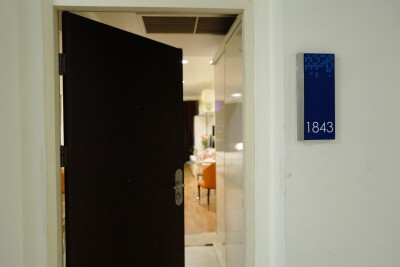 เดอะ แพลทตินัม / The Platinum-10