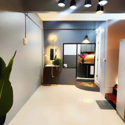 อัพเดทล่าสุด 11/10/2568 : 🏡✨ ขาย / ให้เช่าบ้าน รีโนเวทใหม่ ทำเลทอง ติดถนน ใกล้รถไฟฟ้า 2 สาย ✨🏡