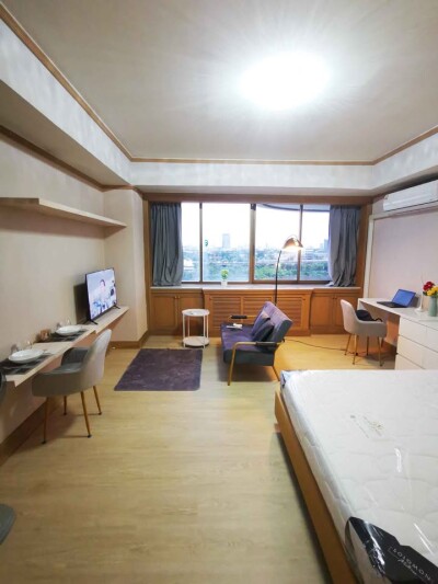 รอยัล ไนน์ เรสซิเดนท์ / Royal Nine Residence