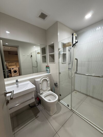 ไลฟ์ ลาดพร้าว / Life Ladprao