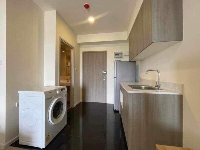 เอ สเปซ เมกา 2 / A Space Mega 2