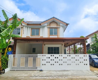 พฤกษาวิลล์ 27 มีนบุรี - สุขาภิบาล 2 / เนื้อที่ : 24 ตารางวา 3 ห้องนอน 2 ห้องน้ำ 1 ที่จอดรถ 1 ห้องครัว 1 ห้องรับแขก