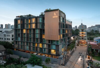 ลอยด์ ศูนย์วิจัย - ทองหล่อ / LLOYD Soonvijai - Thonglor