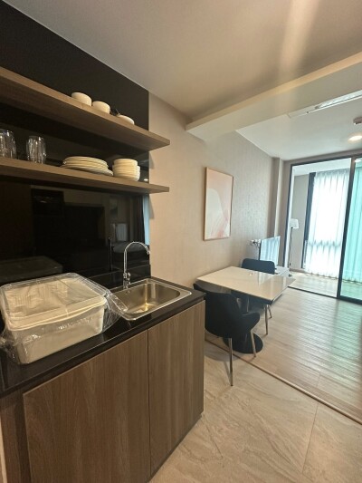 ลอยด์ ศูนย์วิจัย - ทองหล่อ / LLOYD Soonvijai - Thonglor