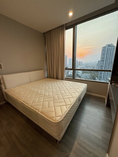 เดอะ รูม สุขุมวิท 69 / The Room Sukhumvit 69