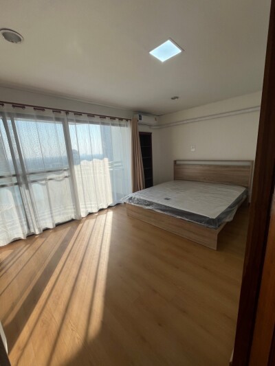 บางนา คอมเพล็กซ์ เรสซิเดนเชียล / Bangna Complex Residential