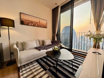 โนเบิล อราวน์ อารีย์ / Noble Around Ari