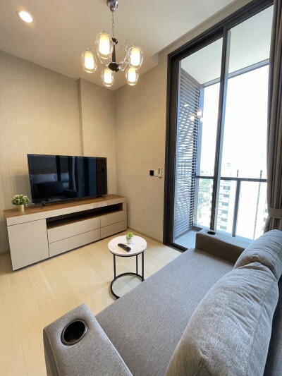 ดิ เอ็กซ์โทร พญาไท - รางน้ำ / THE EXTRO Phayathai - Rangnam