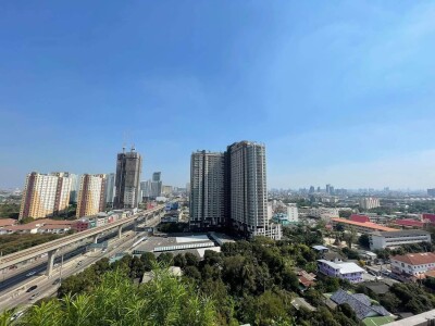 เอ สเปซ มี รัตนาธิเบศร์ / A Space Me Rattanathibet