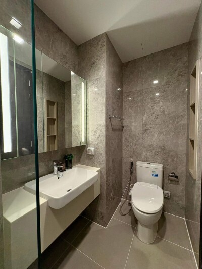 โนเบิล อราวน์ อารีย์ / Noble Around Ari-12