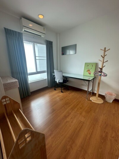 บ้านกลางเมือง เอสเซ้นส์ สาทร-ตากสิน 2-14