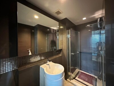 ริทึ่ม สาทร / Rhythm Sathorn-12