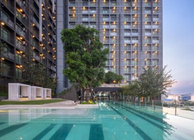 เอ สเปซ เมกา / A space Mega-14