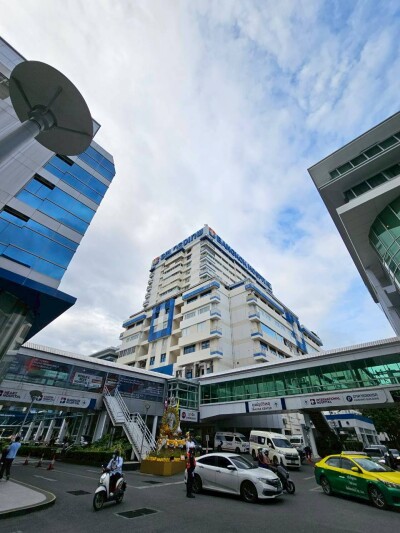 ลอยด์ ศูนย์วิจัย - ทองหล่อ / LLOYD Soonvijai - Thonglor-6