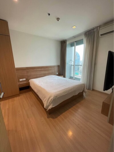 ริธึ่ม พหลฯ - อารีย์ / Rhythm Phahon - Ari-4