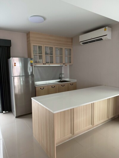 ปล่อยเช่า หมู่บ้านเดอะวิลเลจ บางนา-12