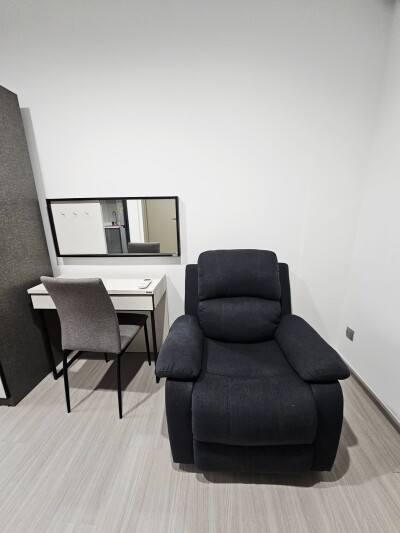 ไลฟ์ อโศก ไฮป์ / Life Asoke Hype-3