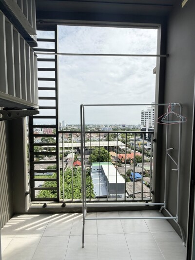 คอนโด ยูดีไลท์ แอทหัวหมาก สเตชั่น 1 ห้องนอน, 1 ห้องนั่งเล่น, และมีส่วนครัวแยกกั้น ขนาด 30 ตร.ม. ชั้น 15-13