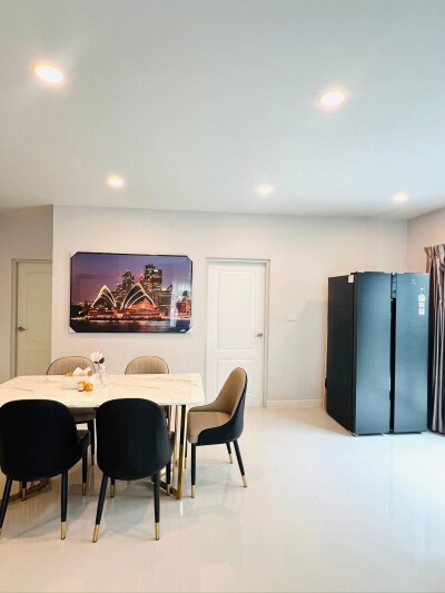 เซนโทร พหลฯ - วิภาวดี-7