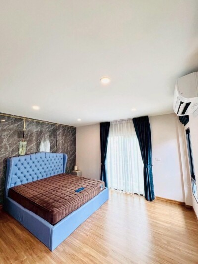 เซนโทร พหลฯ - วิภาวดี-9