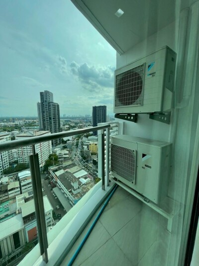 สกายวอล์ค และ เวลซ์ เรสซิเดนซ์ / Sky Walk & Weltz Residence-10