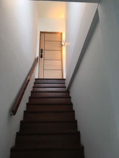 ทาวน์เฮ้าส์ รีโนเวทใหม่ ปุณณวิถี 47  / ตรงข้ามคอนโดเดอะกรีน 2ทาวน์เฮ้าส์ 22 ตร.วา 2 ชั้น