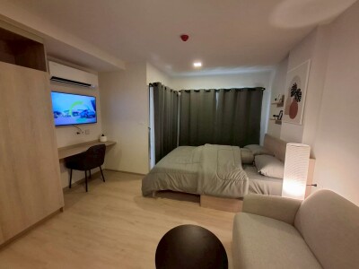 ดีคอนโด แอร์ ลาดกระบัง / d condo air Ladkrabang