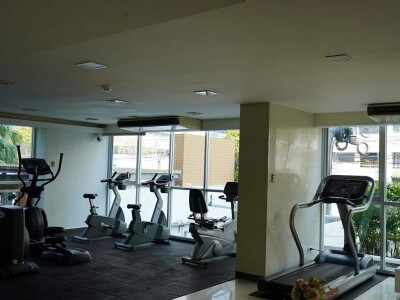 เดอะ โคลเวอร์ ทองหล่อ / The Clover Thonglor